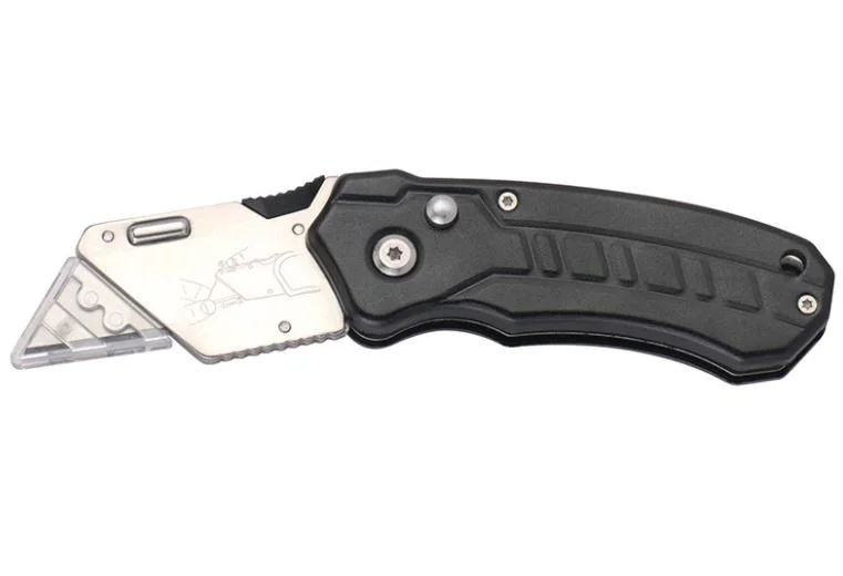 Folded Portable Multi-Function Folding Knife Blade