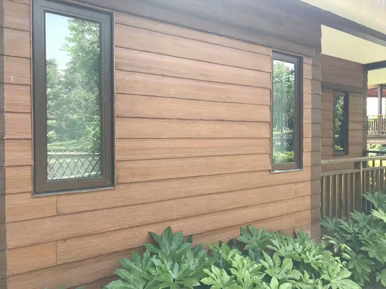 Exterior Wall Fiber Cement Wood Grain Cladding Painting Flooring Fireproof Waterproof Heat Insulation Natural Design Steel Structure Prefabricated Houses Villa