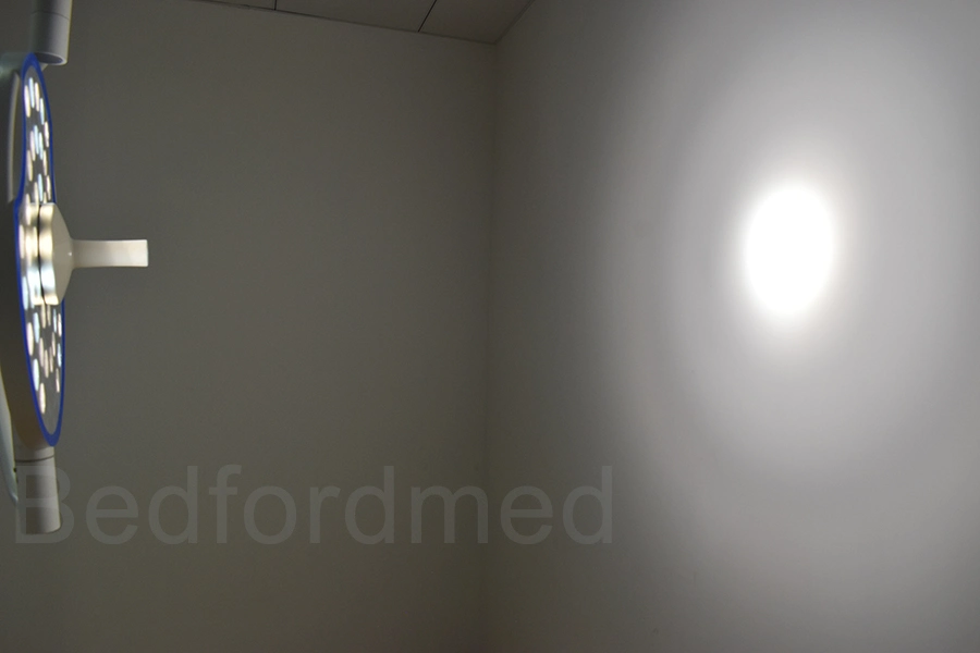 LED Hospital Surgery Instrument Lamp Medical Shadowless Operating Light (V 500 Mobile)