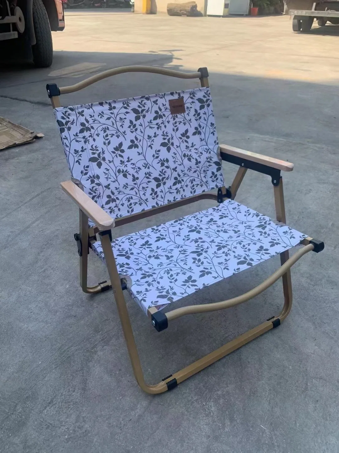 Складные стулья для отдыха на открытом воздухе Складные стулья для пляжей