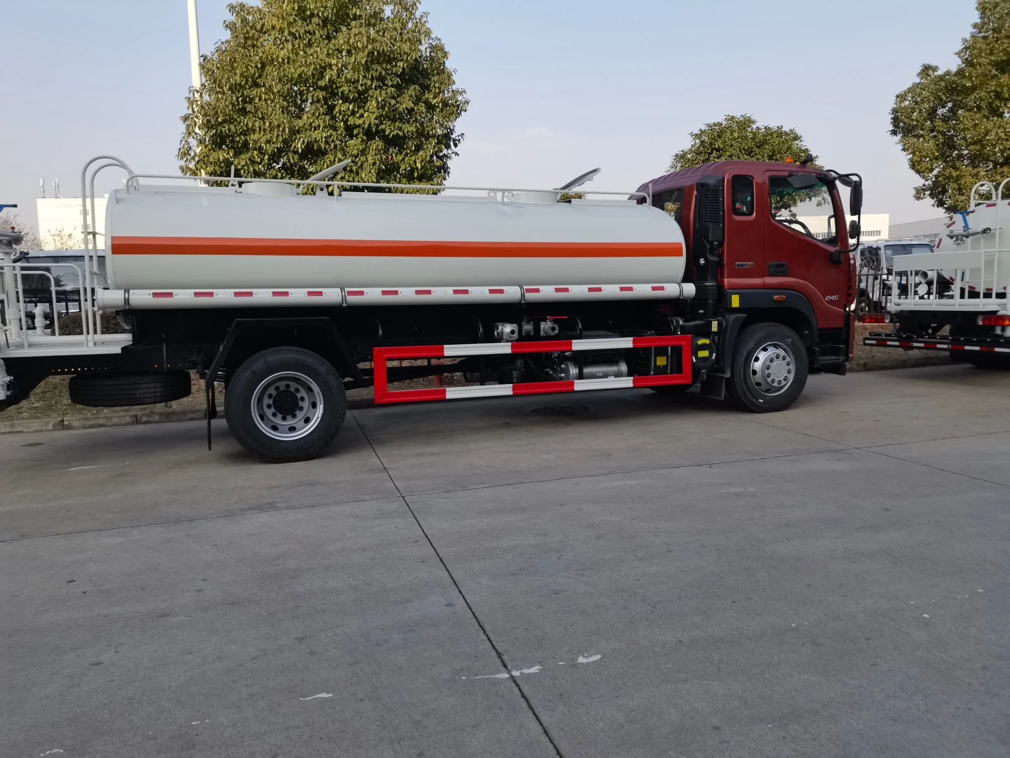 Camión cisterna de agua especial 4X2 Carro de riego de rociadores de transporte de camiones tanque de agua pulverizada