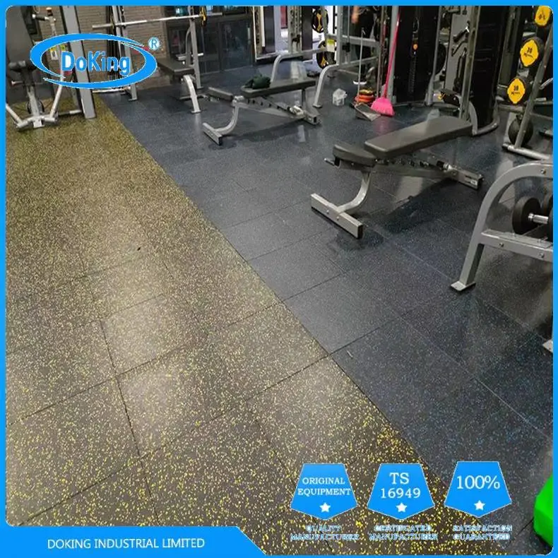 Uso de alfombrillas de gimnasio con interlocación suelos de caucho EPDM