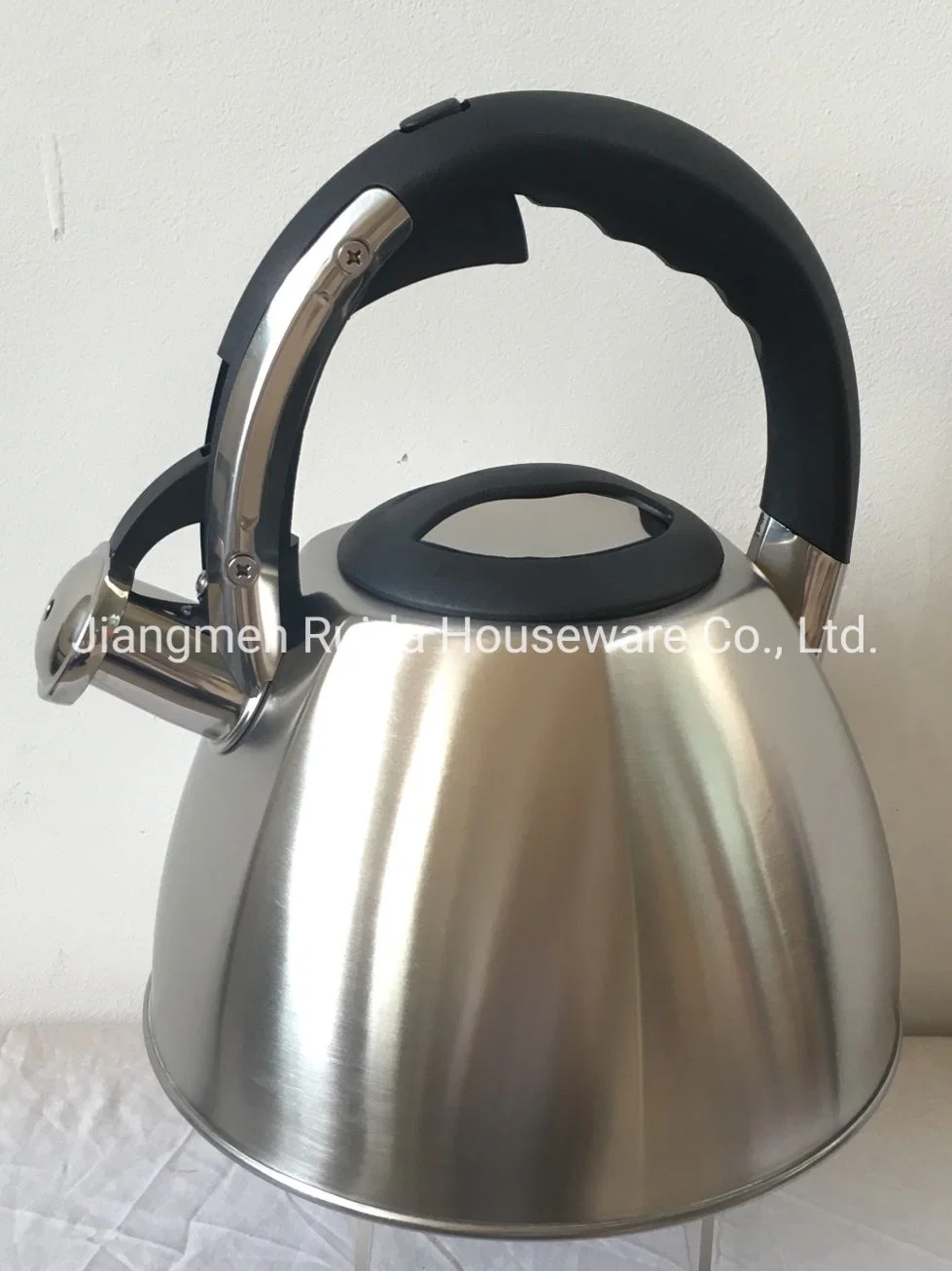 Utensilios de cocina de acero inoxidable de 3,0 l silbido pava su uso en cocina de inducción