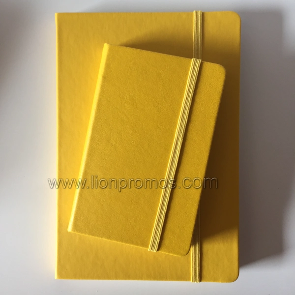 Una cubierta de cuero de PU5 cuaderno Moleskine con banda elástica