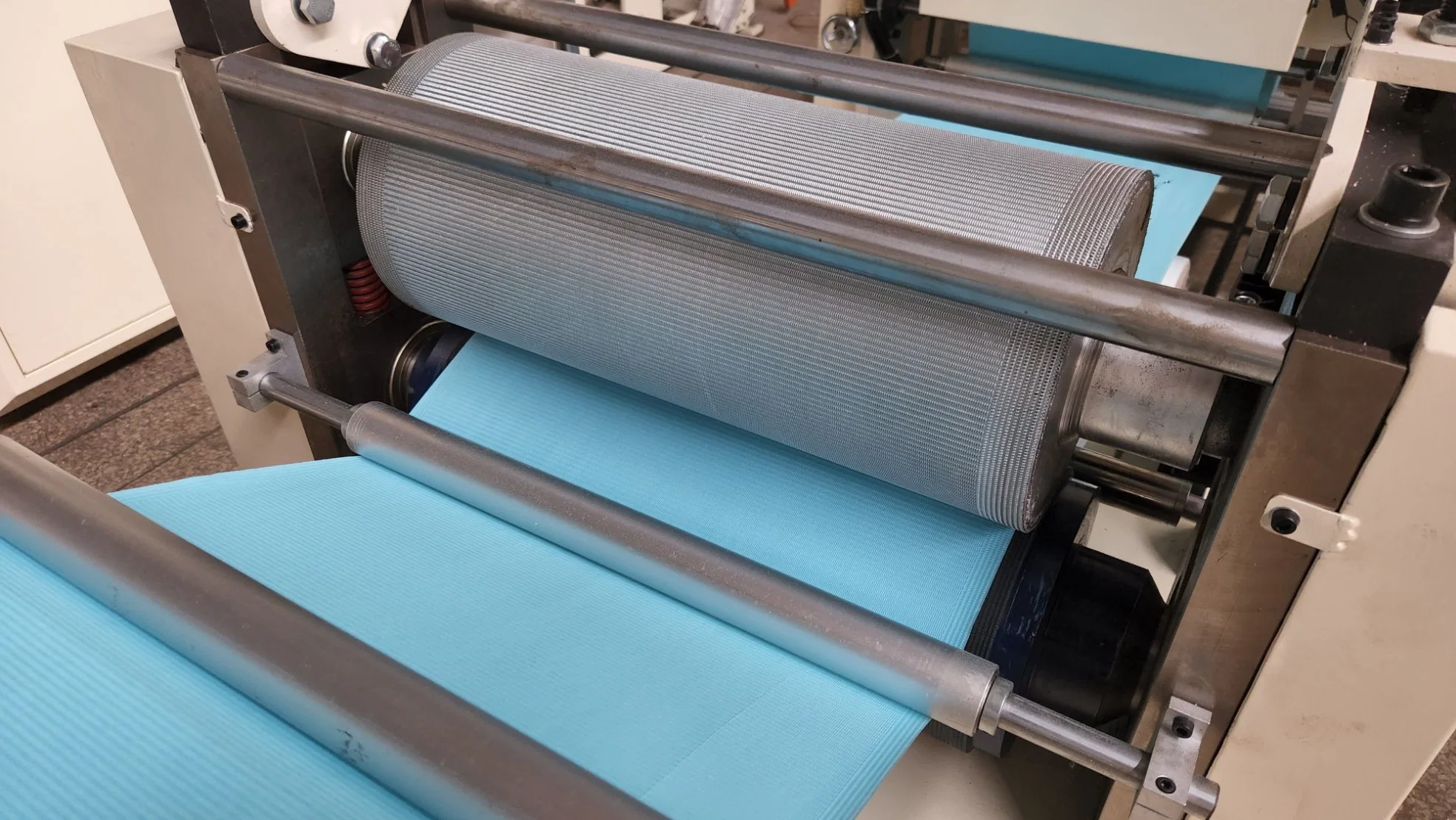 Dental Bib Tissue Film Lamination Folding Machine