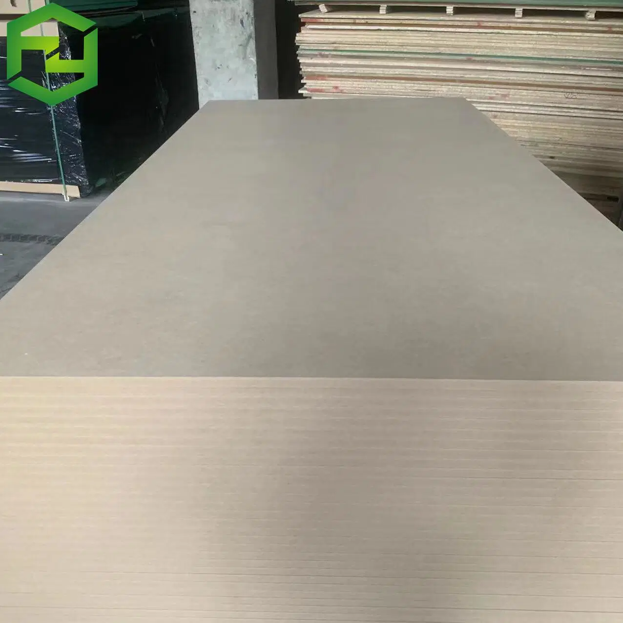 Preço da placa MDF simples de 2,5 mm, 3 mm, 4 mm, acabamento em madeira de 5 mm Material de Classe compensado origem do nível de fibra