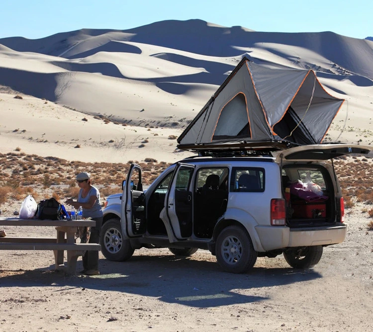 Triángulo de lujo en gris aluminio Rtt Hard Shell Pop up Alquiler Carpa de camping