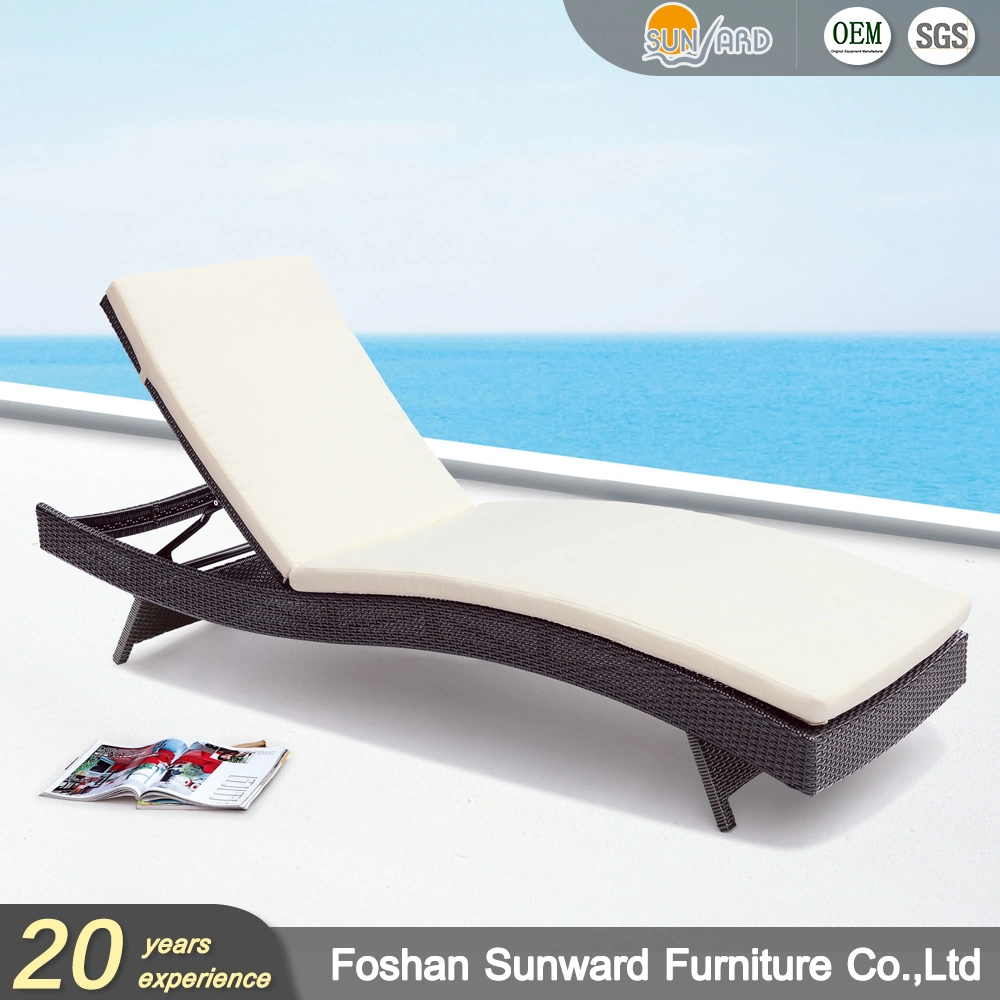 Personnalisé moderne rotin Loisirs jardin Hôtel Sun Bed extérieur Chaise de plage