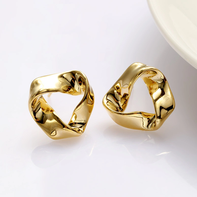 Alta calidad de S925 Astilla Real Stud Earrings para las mujeres no color oro fundido