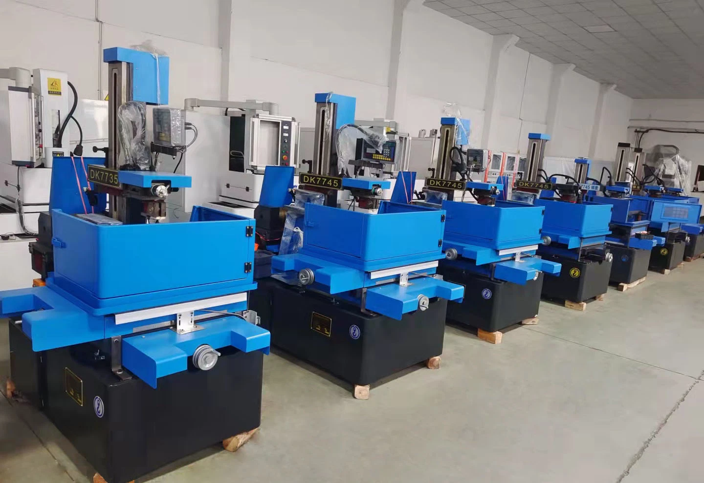 Dk77120 Perform Well High quality/High cost performance  Electric Wire EDM Cutting Machine