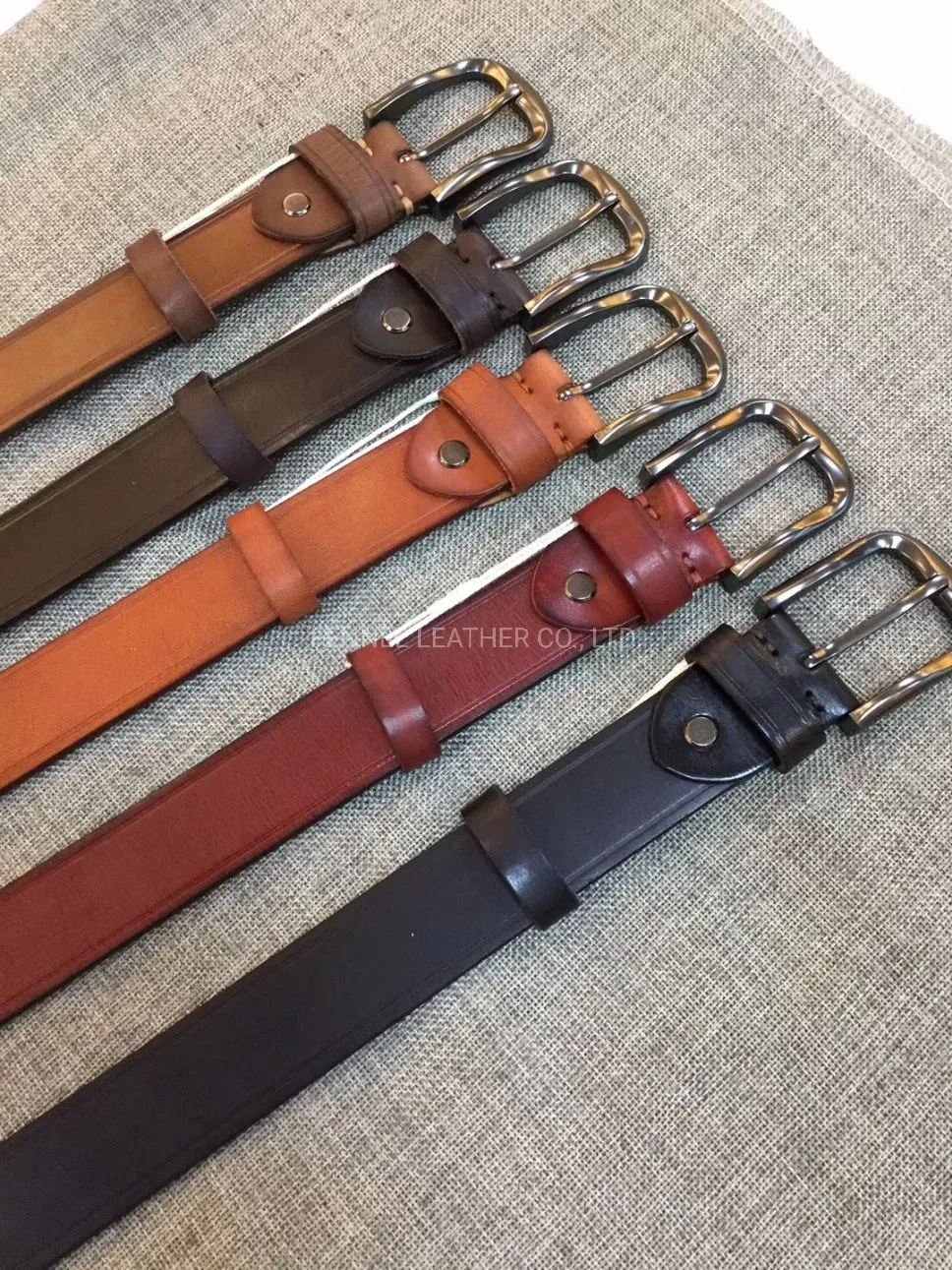 Man Fashion Leather Belt with Pin Buckle (E3508)
