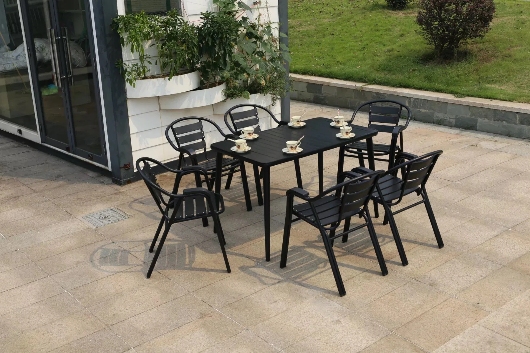 Outdoor Furniture Leisure Outdoor Terrace Courtyard Garden Resort Tables and Chairs Plastic Wood Coffee Tables and Chairs