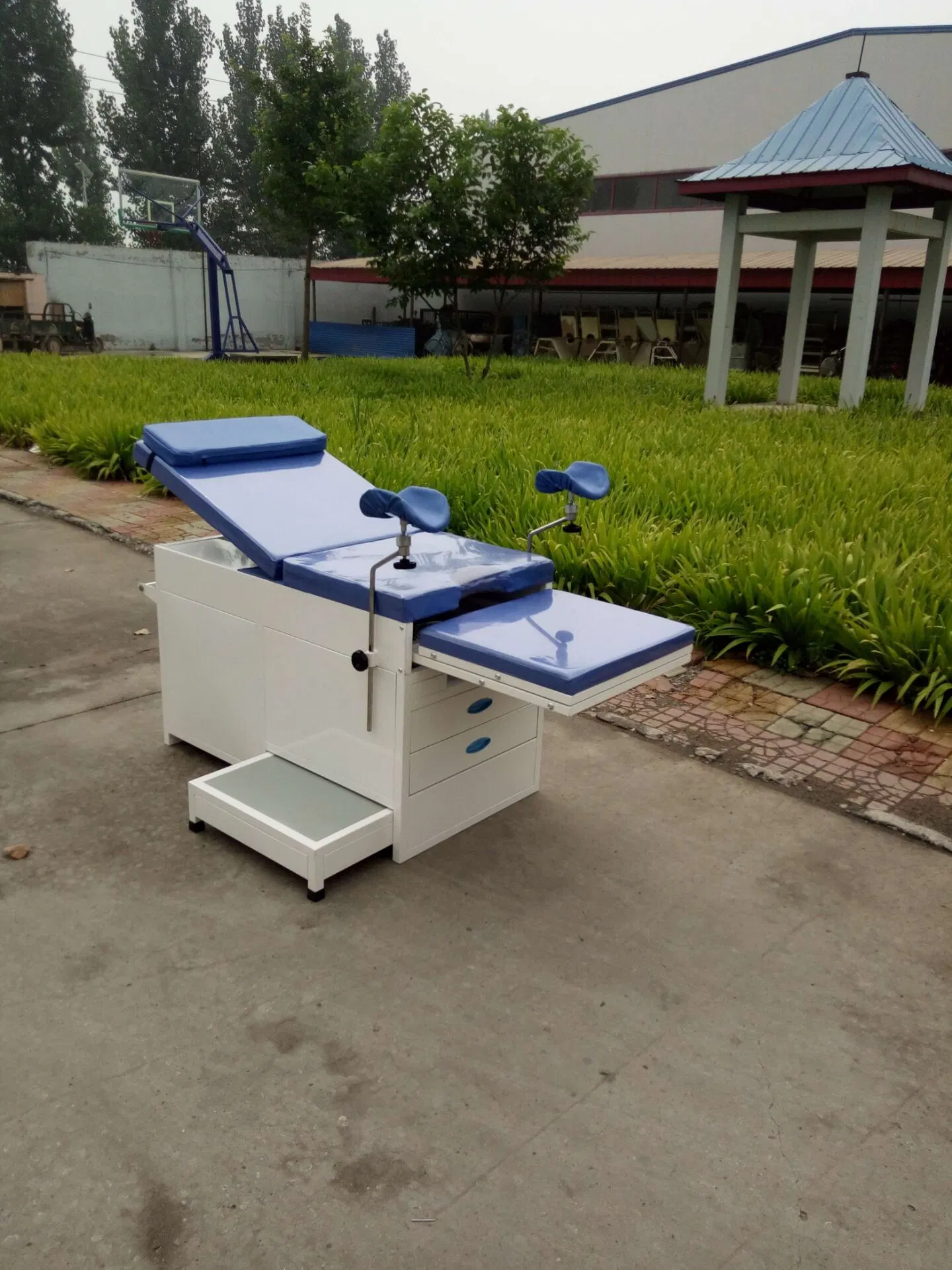 Hochey Medical Hospital Gynecological Examination Table with 3 Drawers