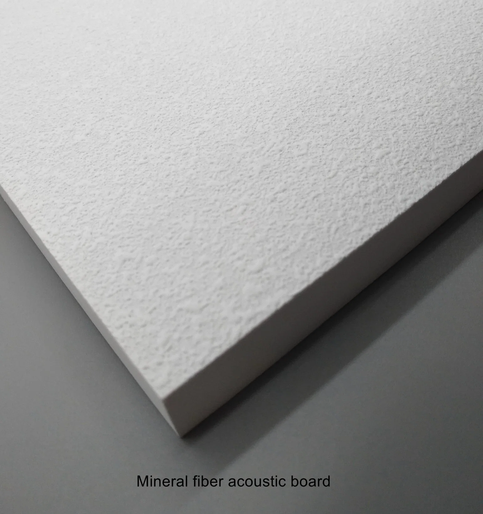 Materiais de construção teto de escritório decoração interior mineral acústico Board Sound Absorção