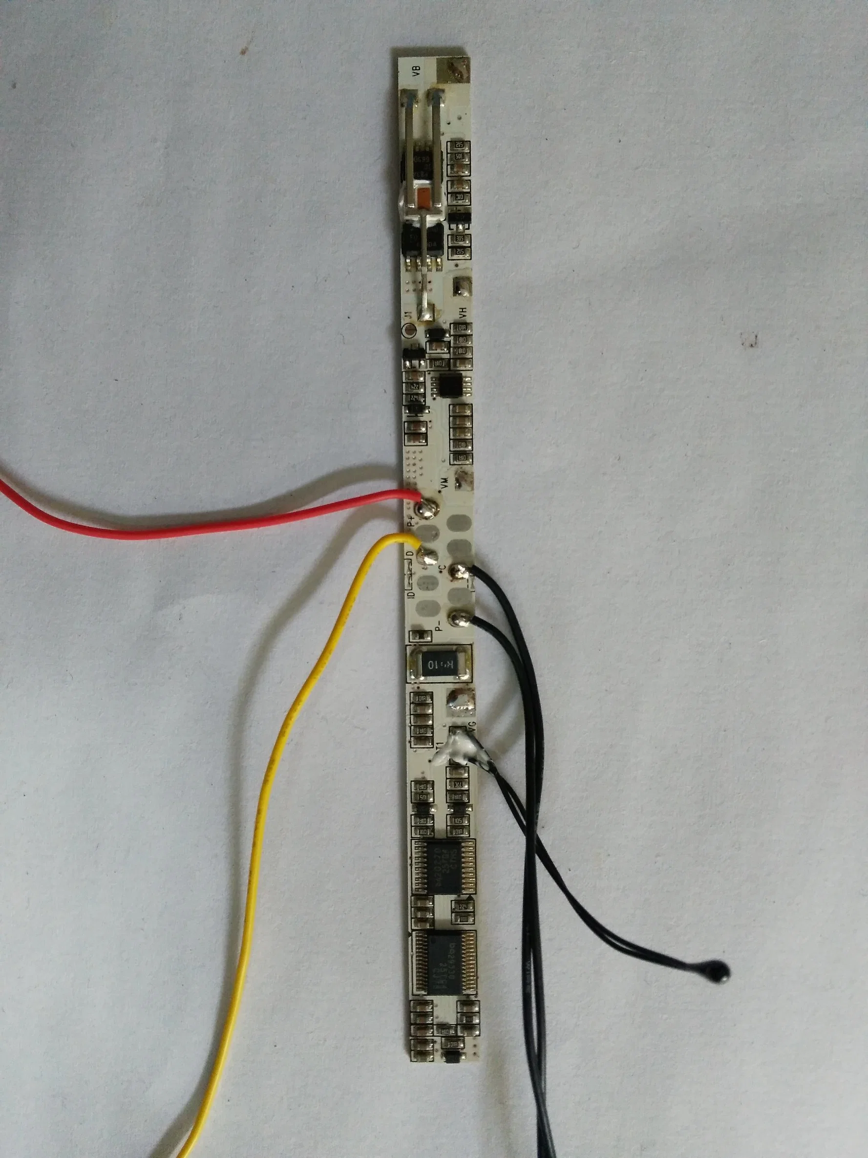 La comunicación de las baterías como Smbus, I2C, Hdq, 485, puede...