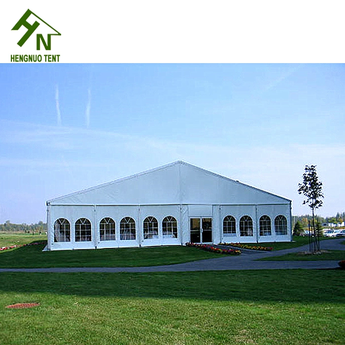 Personalizar la boda carpa carpa permanente con la Iglesia ventanas claras