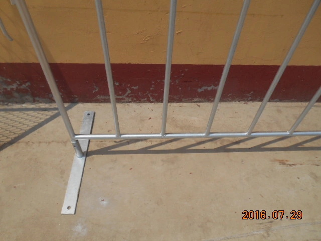 Hot Sale 2.2mx1.2m Galvanized Metal Crowd Control Barricade