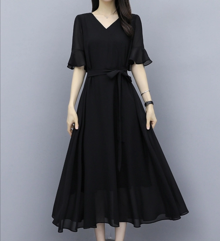 2023 Summer New Style Temperament Thin Hepburn Style V-Neck Short Sleeve Black Chiffon Dress