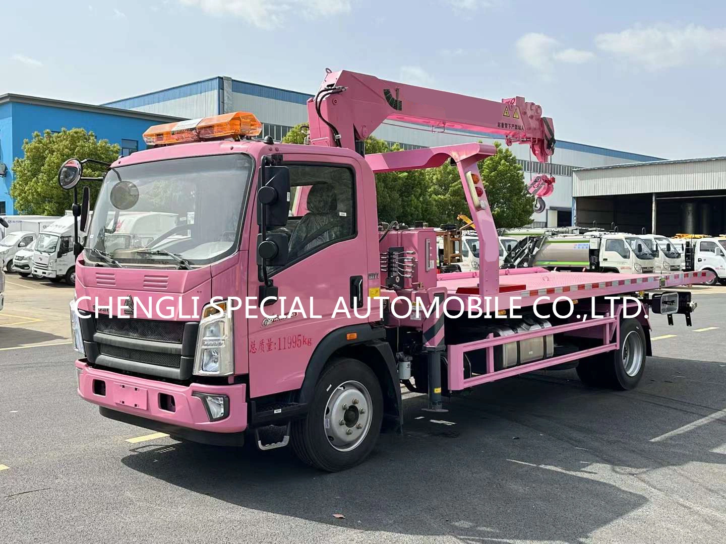 Sinotruk HOWO 160HP 4X2 5ton Flat Bed Recovery Truck with Crane