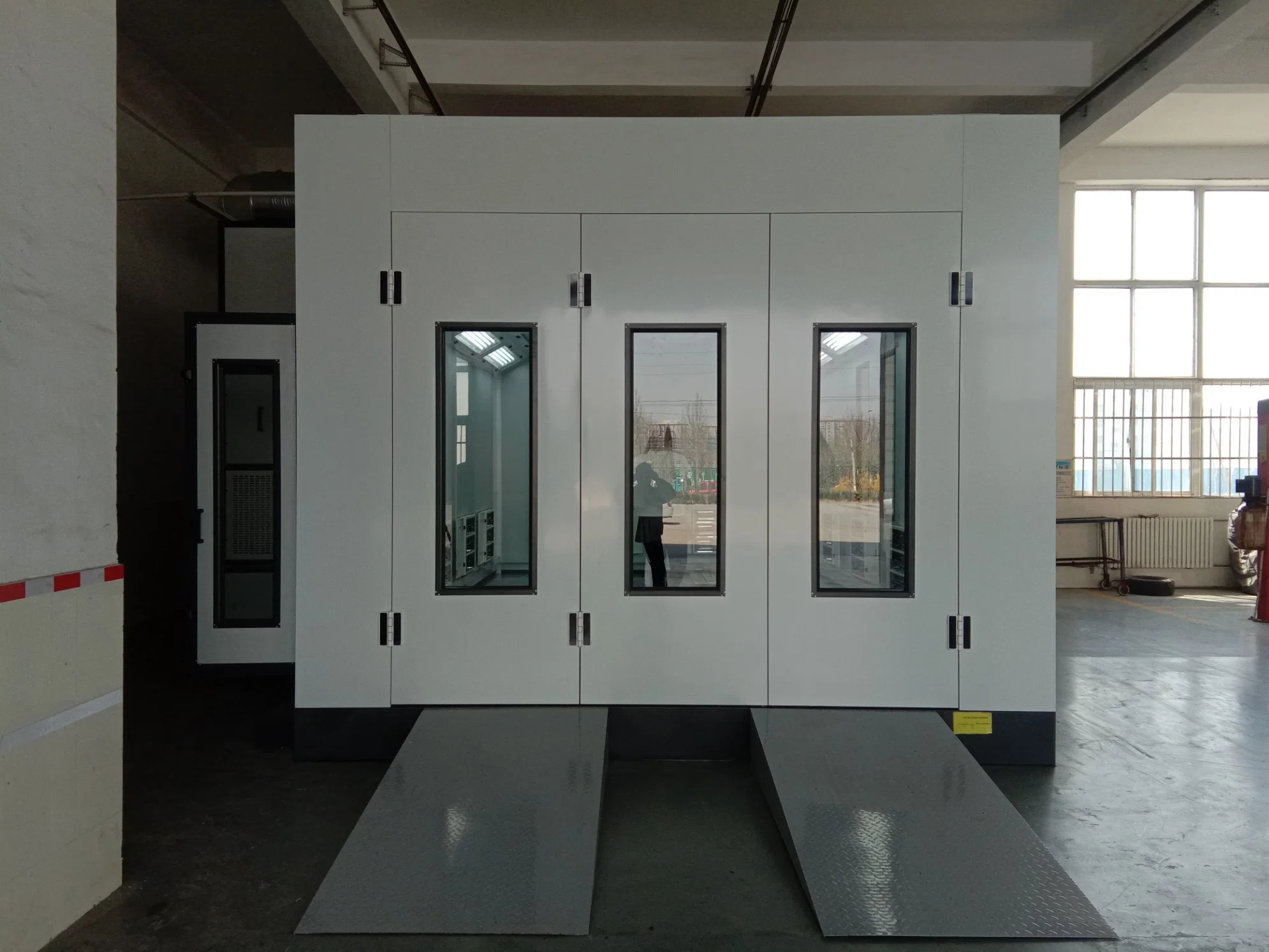 CE Certified High Quality Car Spray Booth