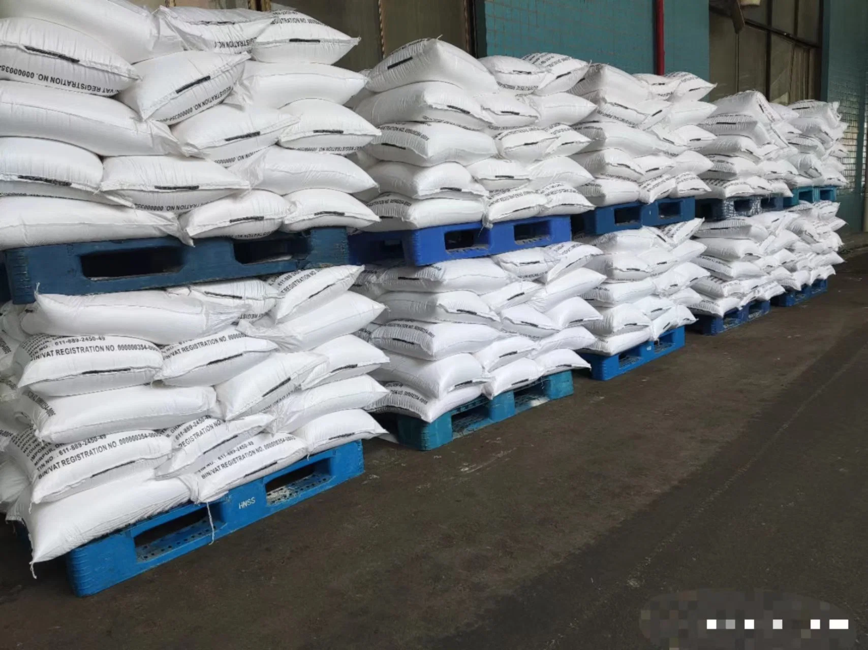 CAS 4075-81-4 White Powder or Granular Food Grade Food Additive Preservative Calcium Propionate