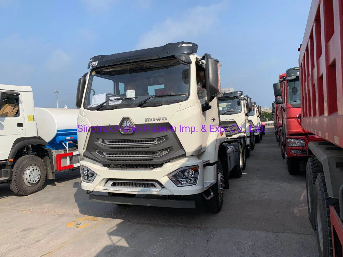 Sinotruk New Face Cabin Heavy Duty E7 Rhd 6X4 371HP 400HP 430HP Prime Mover for Mozambique