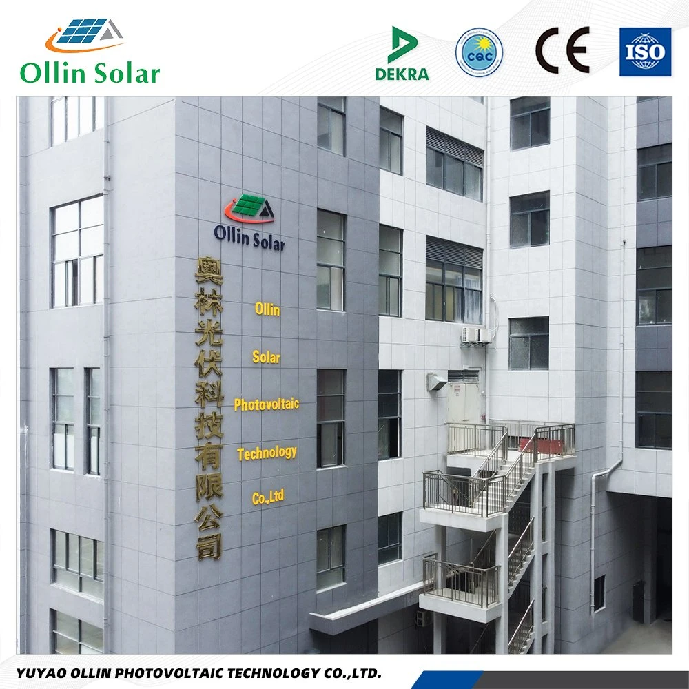 China Manufacturer Wholesale/Suppliers 535W 540W 545W 550W Flexible Half Cell Solar Panel for Home Roof