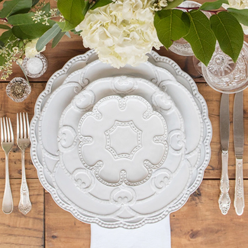 Grossista Retro Flower Branco porcelana placa em relevo dinnerware Casamento cerâmica Jantar