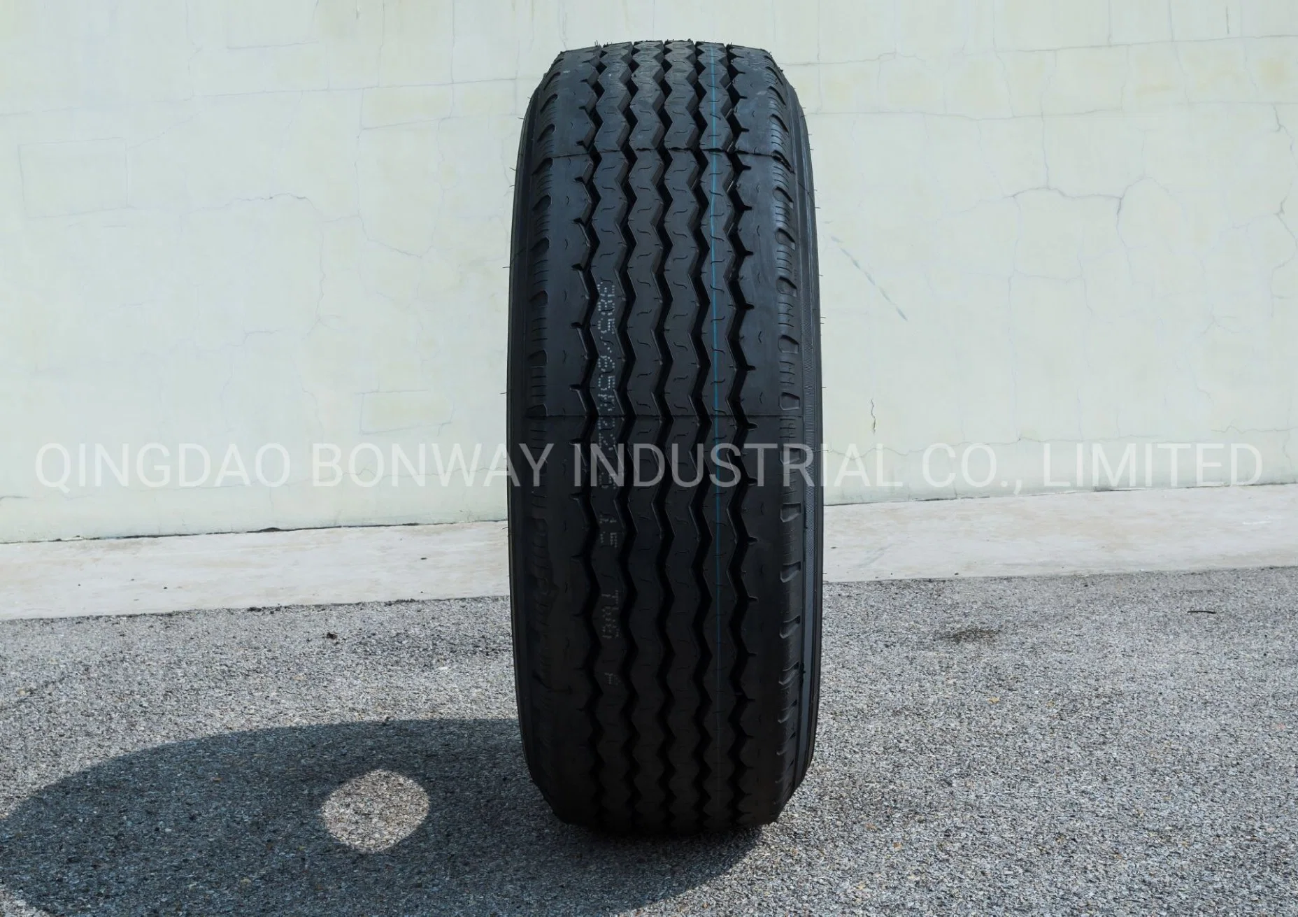 Chinese Factory Cheap All Steel Radial Truck Tyres TBR Tires Yellowsea/ Safeking Brand 13r22.5 295/80r22.5 315/80r22.5 385/65r22.5