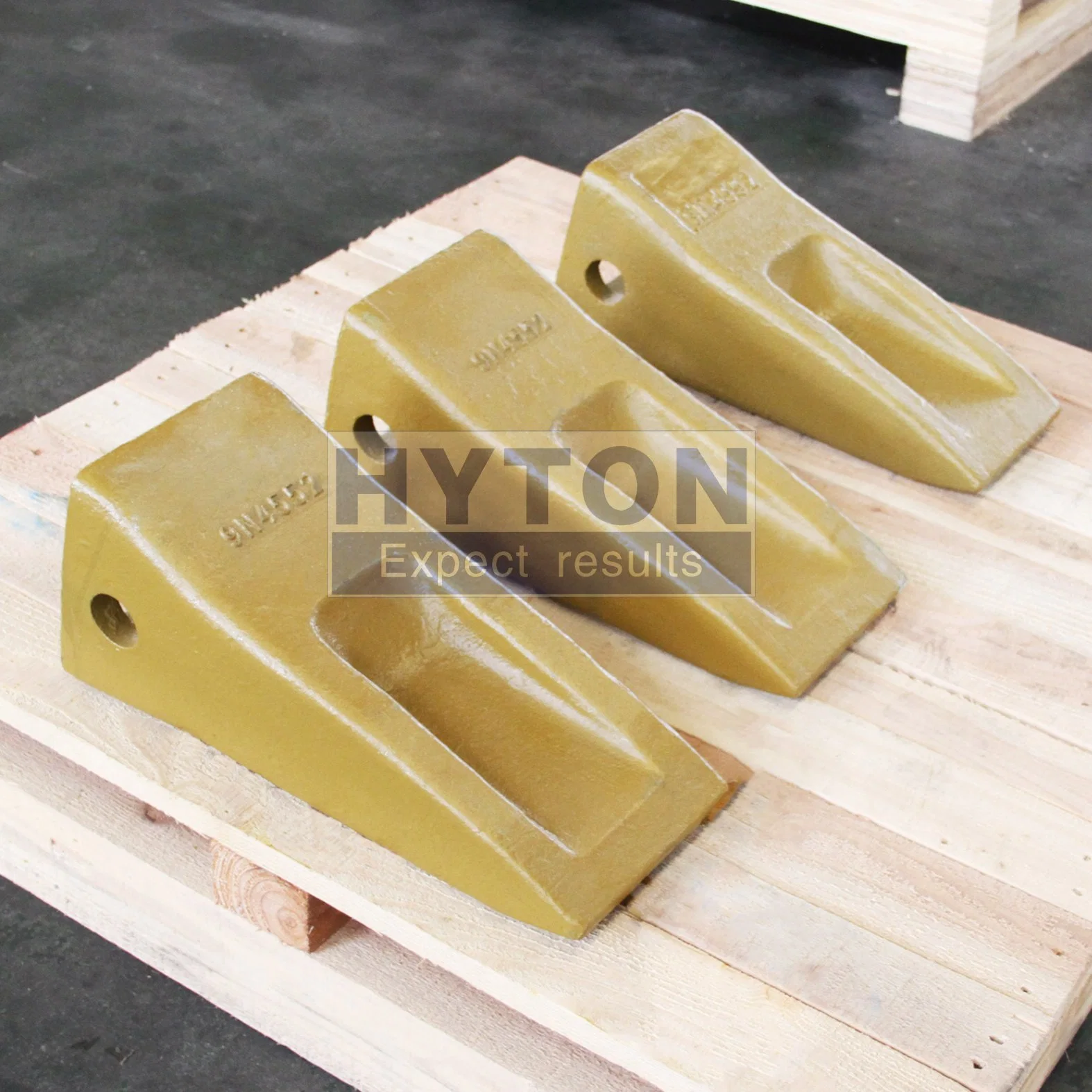 Bucket Tooth of Excavator Heavy Duty Bucket Teeth CH6 9n4552 Rock Teeth