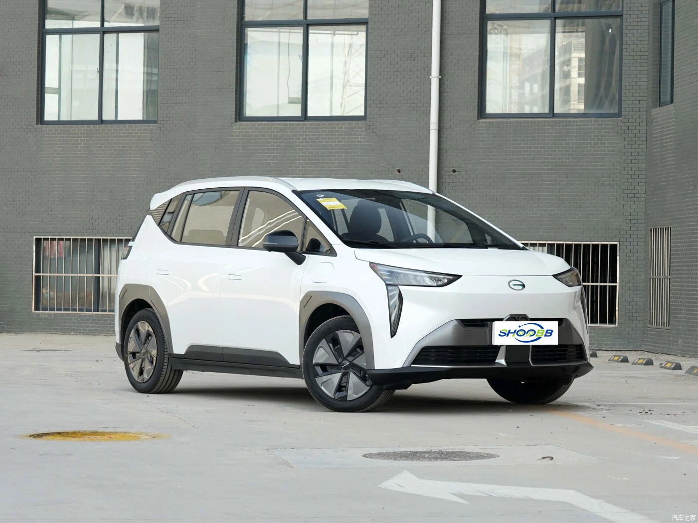 De qualité supérieure côté droit de conduire des voitures EV Aion Y Nouvelle voiture électrique de l'énergie avec la CEE la certification