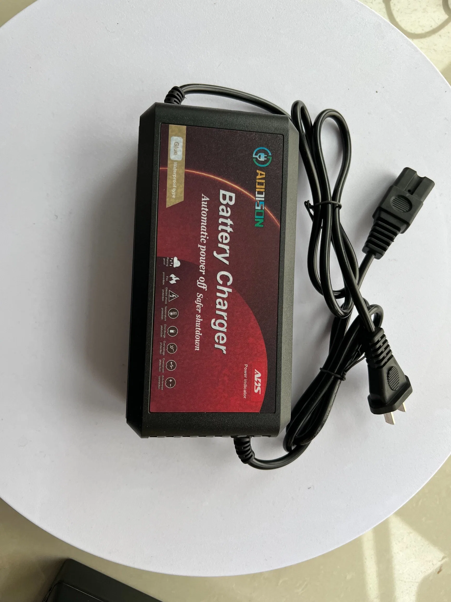 China Manufacturer Top Quality 60V 4A Electric Car Battery Charger Made by ABS Cover