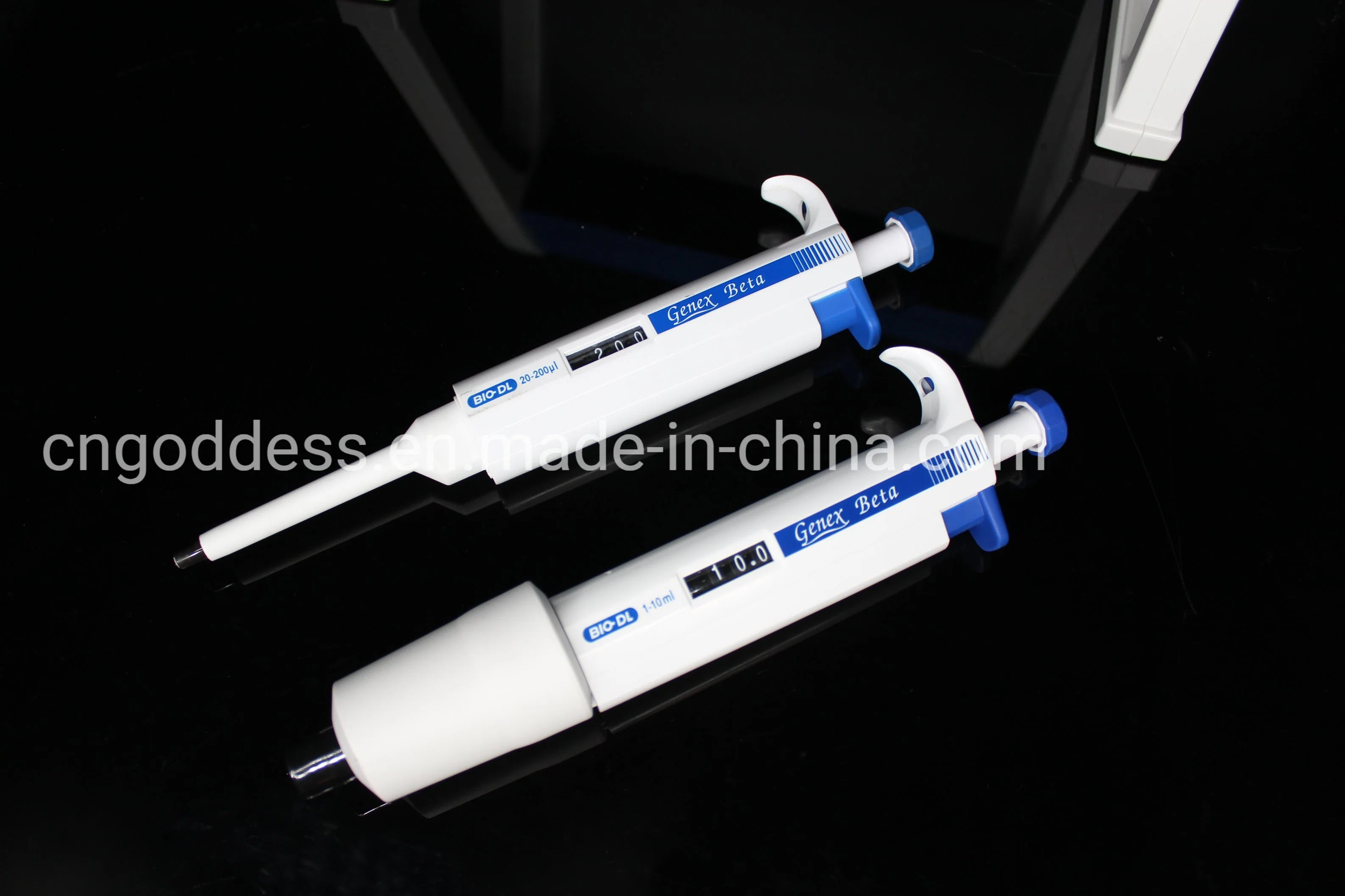 Single Channel Adjustable Volume Micro Pipette Micropipette Lab