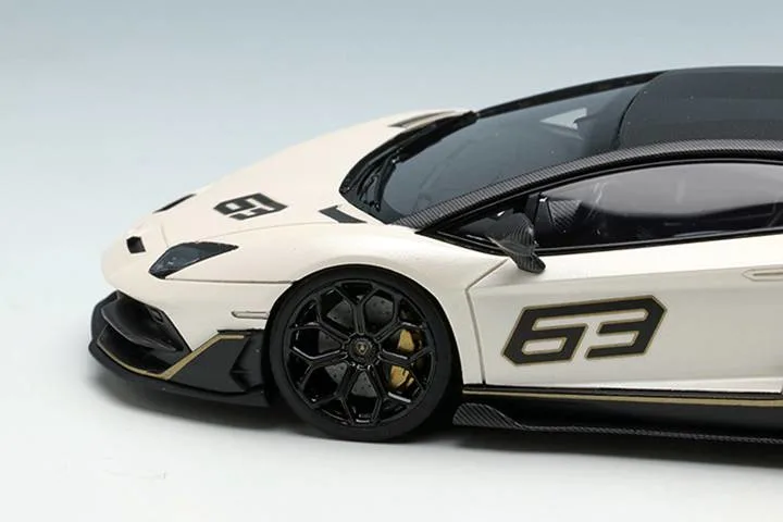 Автомобиль модели 1: 43 Lamborghini Aventador Svj 63 2018 Limited Resin автомобиль модели Белый