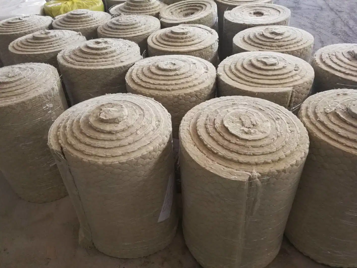 Rockwool Insulation Blanket Wire Mesh Fireproof Mineral Fiber Stone Wool Buliding Insulation