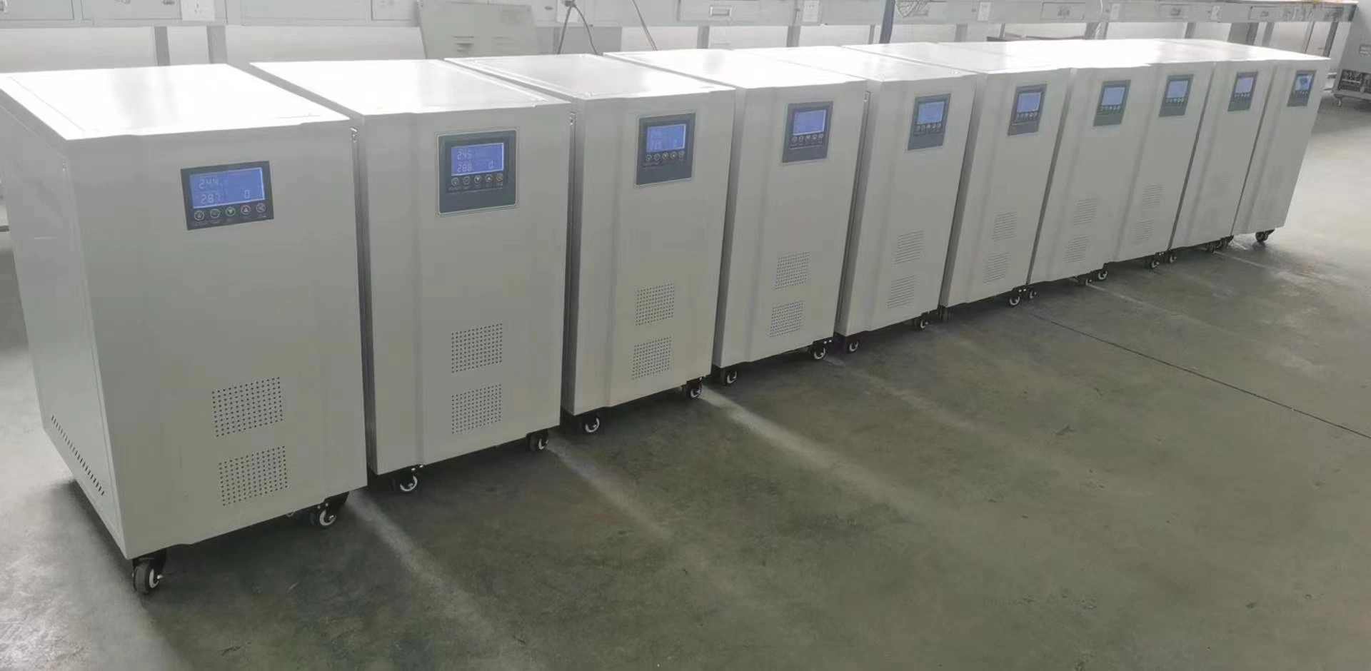 Estabilizador/regulador/regulador de voltaje de una sola fase refrigerada por aire automático de 60 kVA para máquina industrial de enrutador con/sin protección