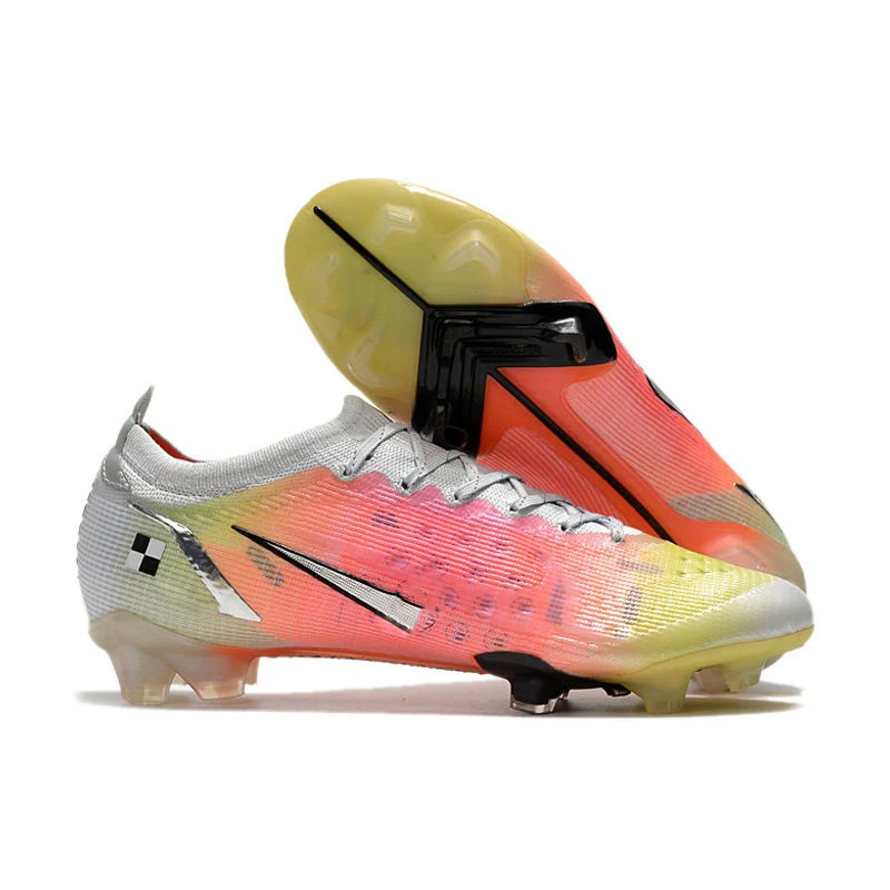Football Resistant Shoes Outdoor Wear Soccer Boots Football Shoes for Wholesale/Suppliers