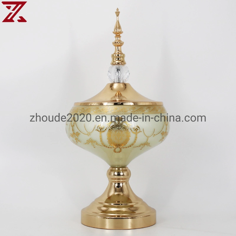 Personalizada de Fábrica vaso de vidro com suporte de metal gold plating Taça de Frutas branco creme suporte para velas para decoração de interiores
