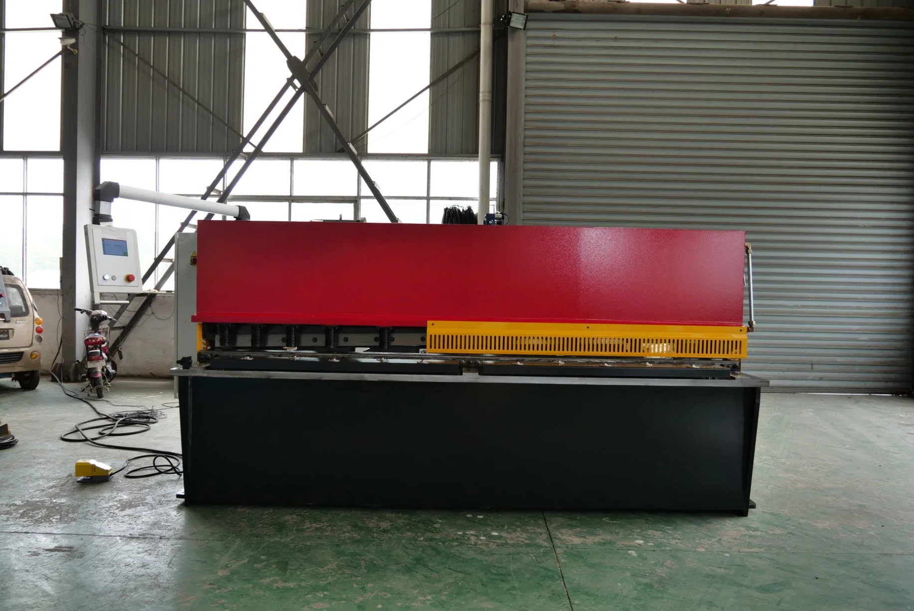 QC12Y-6x2500 hydraulic shearing machine for metal cutting with CE