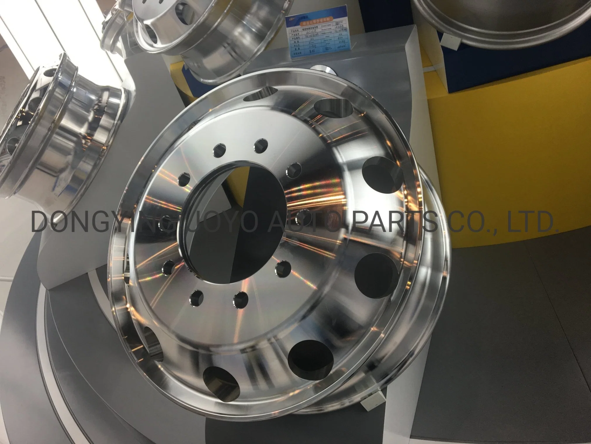 22.5-Inch Chinese Export Customizable Models of High quality/High cost performance  Forged Polished Aluminum Truck Wheels22.5*8.25