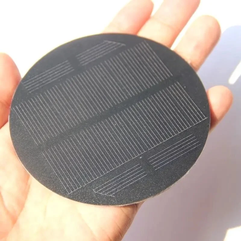 Envío gratuito 150mA 5,5V Mono Solar Cell PET Round Solar Panel para 3,7V batería ligera DIY Panel de juguete solar diámetro 91mm