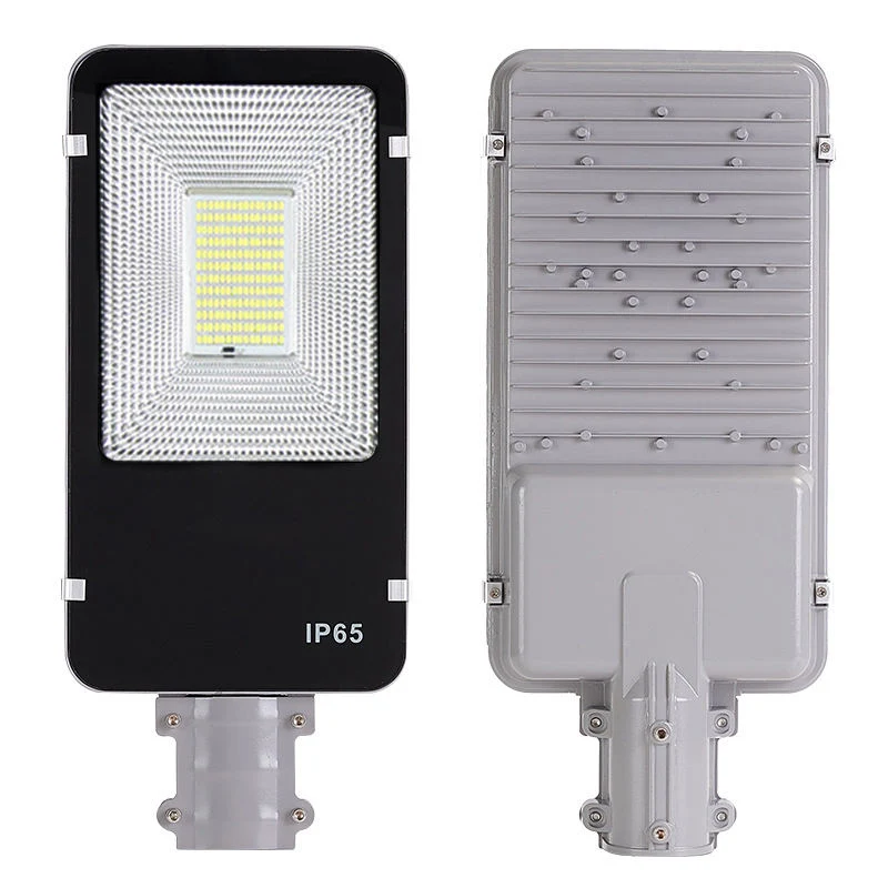 Lumière solaire de rue à LED 100 W 200 W 300 W étanche IP67 d'extérieur Avec batterie intégrée