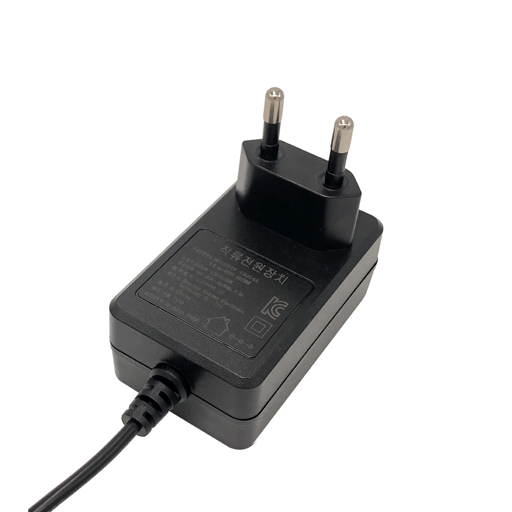 Kurzschlussschutz Korea AC-DC-Leistungstransformator 12V 2A KC Adapter 24W Wandladegerät für LED-Licht