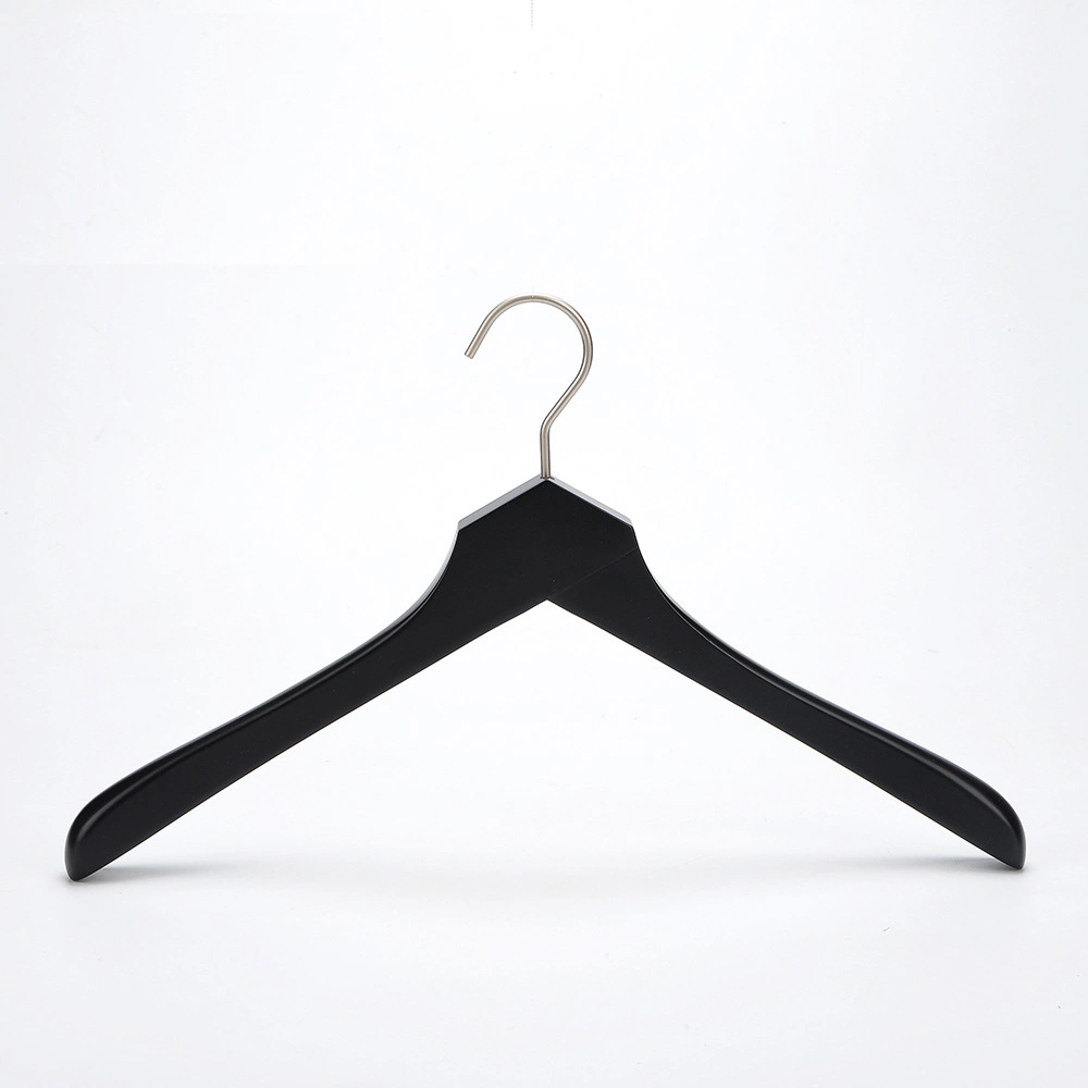 Custom Design Luxury Wooden Clothes Hangers in Dark/Black/White/Natural Color with Diamond Shape Top for Heavy Coats/Suits/Jacket Display