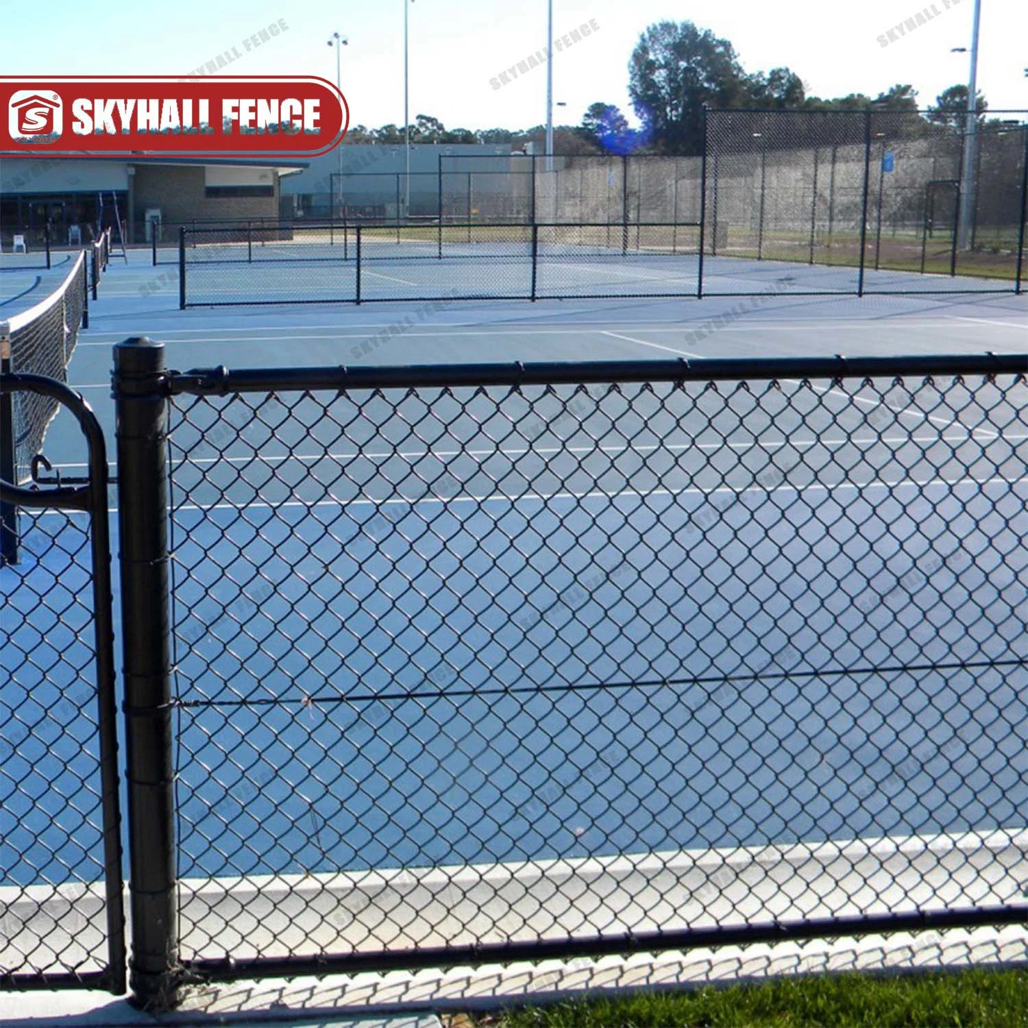 Diamond Mesh Chain Link Fence for School Playground Football Court Construction Project