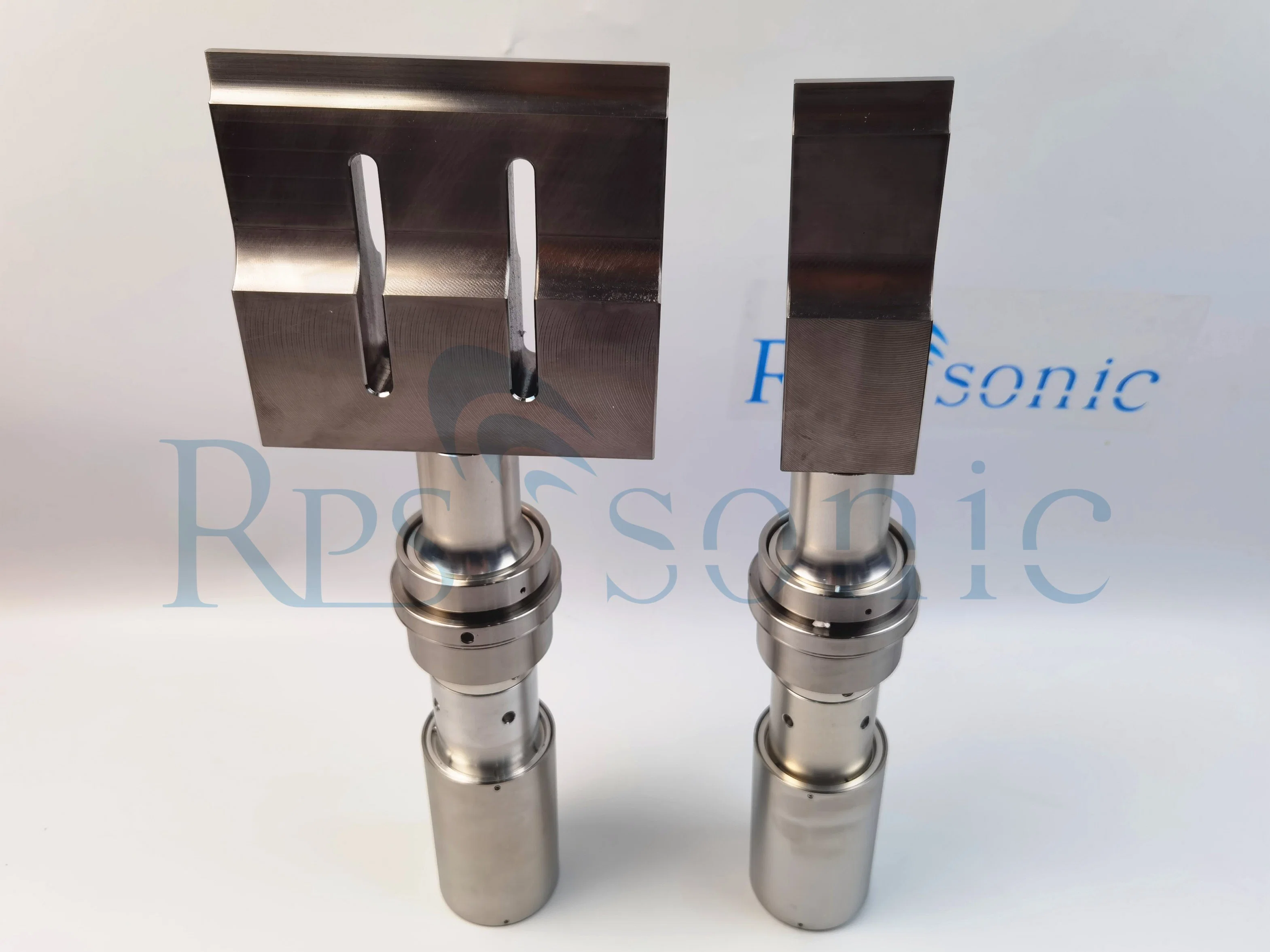 20kHz Rinco Ultrasonic Welding Transducer with Titanium Horn