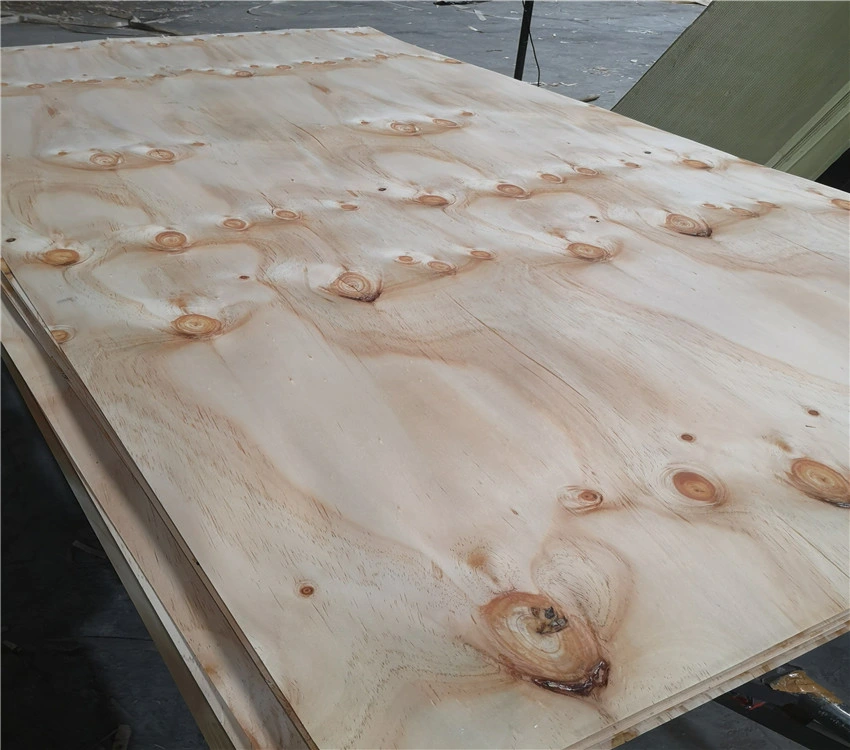 Thickness OEM Pine Wood Rotary Cutting 2520mm * 1270mm Grade AA /Bb Pine Veneer for Plywood