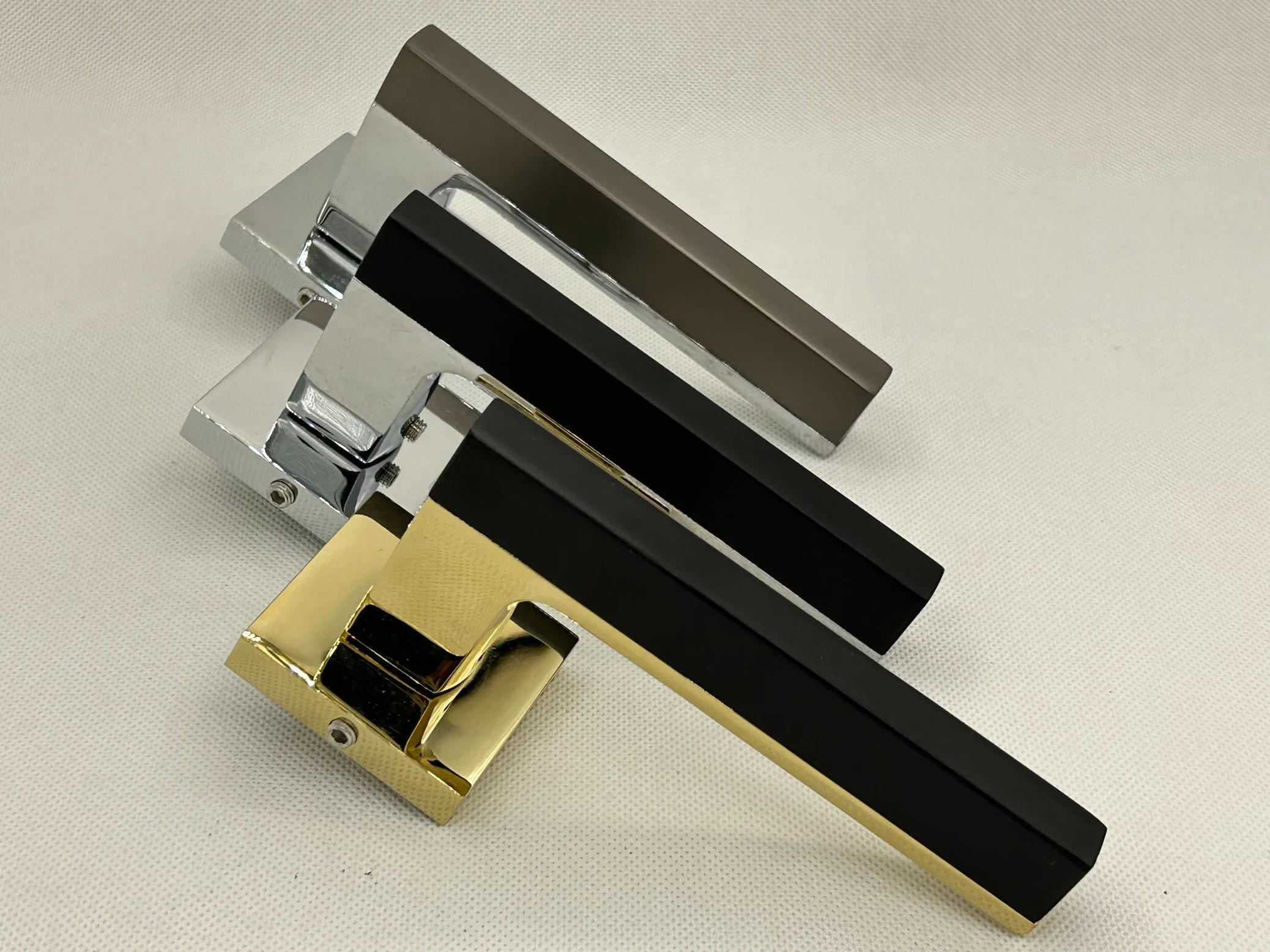 Zinc Alloy Door Handle on Square Rose Hardware Lock