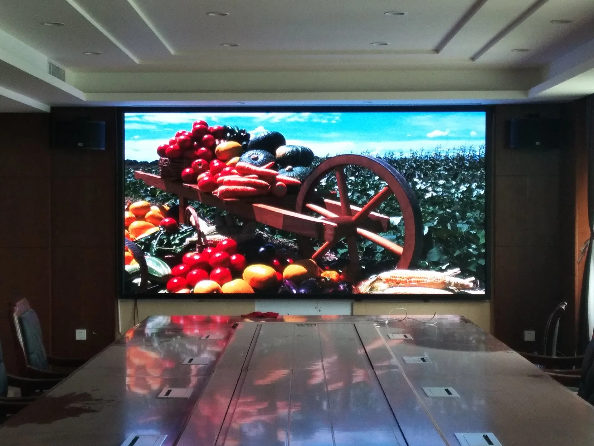 P1.53 Video Wall Screen Meeting Room Movie Theater Marquee LED Display