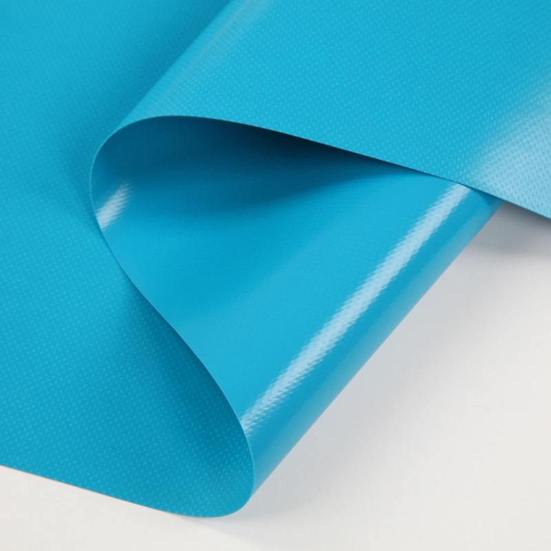 Robuste, wasserdichte industrielle, schwer entflammbare Vinyl-Leinwand mit UV-Schutz Plane PVC Polyester beschichtete Planenrolle für LKW-Deckwasser Tank